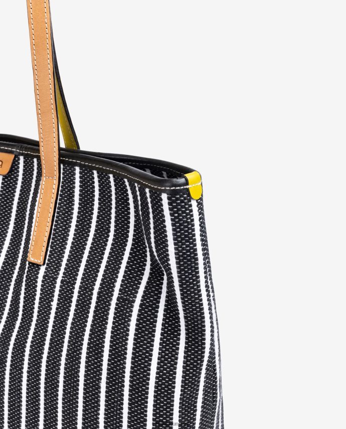 Unisa jarapával készült bevásárlótáska nők J4PJX01112 fekete